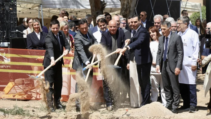 Νέο κτίριο στο Αττικόν υπόσχεται τέλος στα ράντζα Νέο κτίριο στο Αττικόν υπόσχεται τέλος στα ράντζα