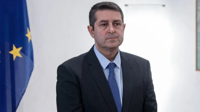 Στον Ευαγγελισμό ο κυβερνητικός μηχανισμός για τον Γιώργο Μυλωνάκη Στον Ευαγγελισμό ο κυβερνητικός μηχανισμός για τον Γιώργο Μυλωνάκη