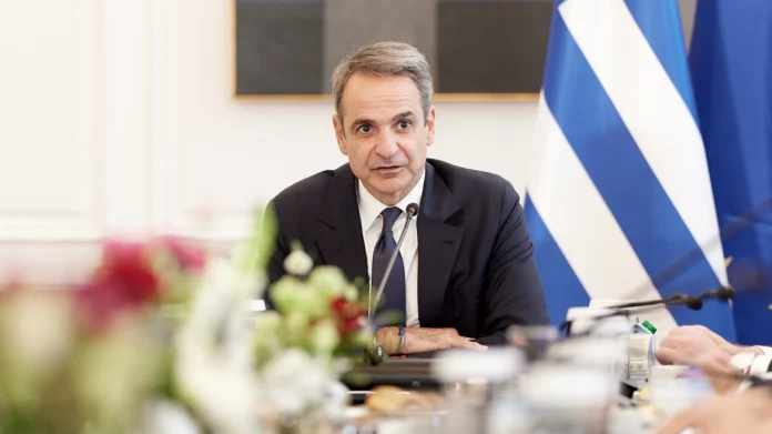 Μητσοτάκης υπερασπίζεται επιτελικό κράτος εν μέσω γαλάζιας γκρίνιας Μητσοτάκης υπερασπίζεται επιτελικό κράτος εν μέσω γαλάζιας γκρίνιας