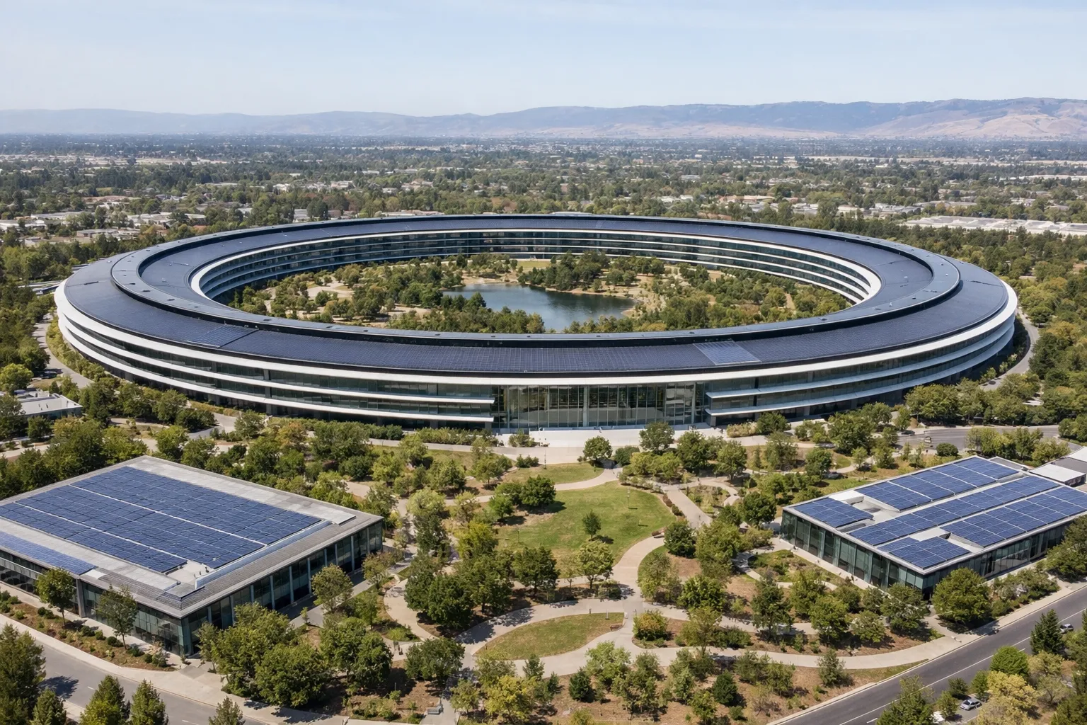 Η κληρονομιά Τιμ Κουκ: Πώς η Apple έφτασε τα 4 τρισ. δολάρια Apple OR Tim Cook