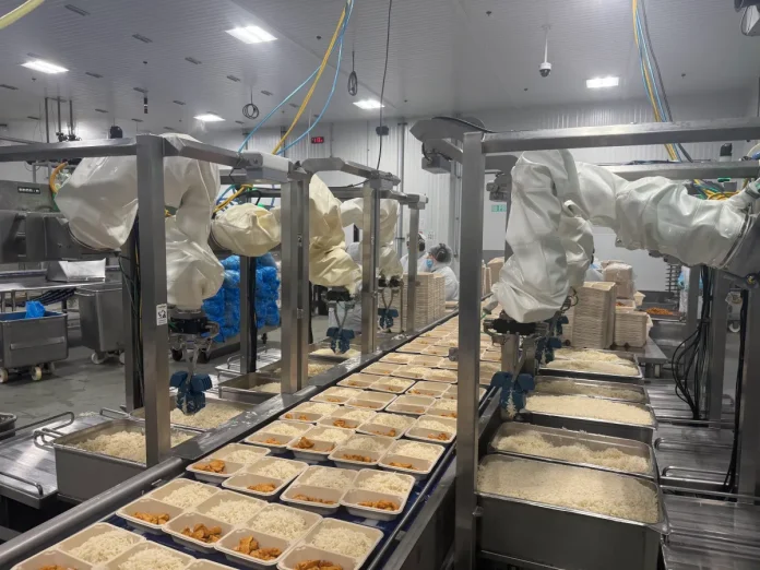 Η Chef Robotics επαναχαράσσει την αυτοματοποίηση στη βιομηχανία έτοιμου φαγητού Η Chef Robotics επαναχαράσσει την αυτοματοποίηση στη βιομηχανία έτοιμου φαγητού