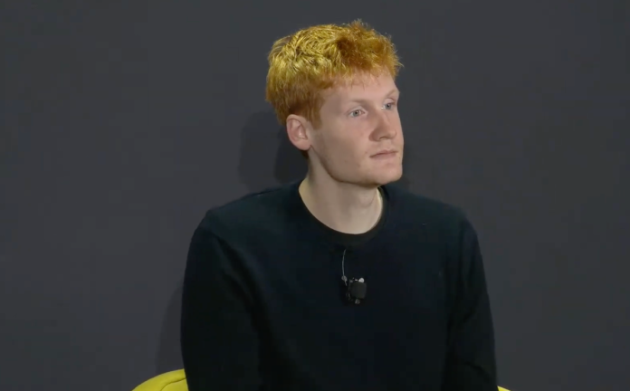 Η startup Cursor ετοιμάζει νέο γύρο 2 δισ. με αποτίμηση 50 δισ. Η startup Cursor ετοιμάζει νέο γύρο 2 δισ. με αποτίμηση 50 δισ.