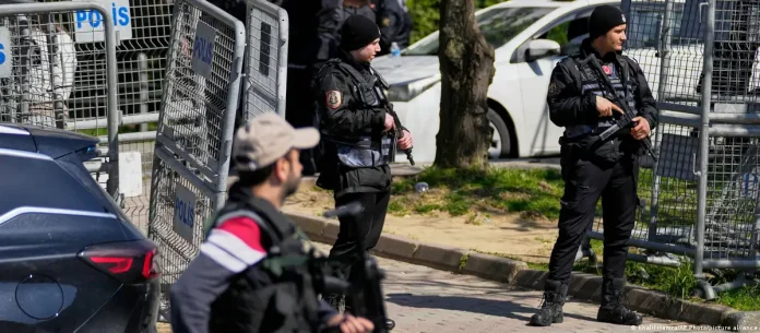 Ένοπλη επίθεση έξω από το προξενείο του Ισραήλ στην Κωνσταντινούπολη Ένοπλη επίθεση έξω από το προξενείο του Ισραήλ στην Κωνσταντινούπολη