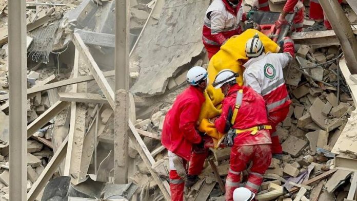 Πόλεμος στο Ιράν – Ημέρα 35: Κλιμάκωση σε υποδομές και επιστήμη, με φόντο αλλαγές στο Πεντάγωνο Πόλεμος στο Ιράν – Ημέρα 35: Κλιμάκωση σε υποδομές και επιστήμη, με φόντο αλλαγές στο Πεντάγωνο