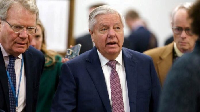 ΗΠΑ: Ο Γκρέιαμ προειδοποιεί για παγκόσμια επέκταση του αποκλεισμού Ορμούζ ΗΠΑ: Ο Γκρέιαμ προειδοποιεί για παγκόσμια επέκταση του αποκλεισμού Ορμούζ