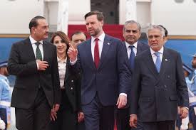 Πακιστάν: Πώς έγινε κεντρικός μεσολαβητής χάρη στον Τραμπ Πακιστάν: Πώς έγινε κεντρικός μεσολαβητής χάρη στον Τραμπ