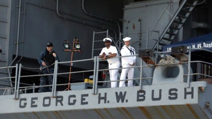 ΗΠΑ: Αεροπλανοφόρο George H.W. Bush παρακάμπτει Ερυθρά Θάλασσα λόγω απειλών ΗΠΑ: Αεροπλανοφόρο George H.W. Bush παρακάμπτει Ερυθρά Θάλασσα λόγω απειλών