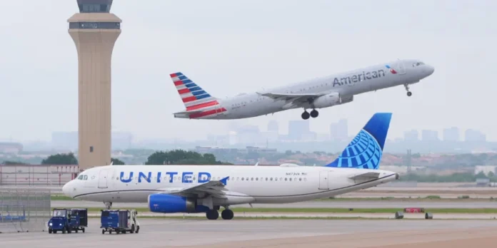 ΗΠΑ: Καταρρέει το mega deal συγχώνευσης United με American Airlines ΗΠΑ: Καταρρέει το mega deal συγχώνευσης United με American Airlines