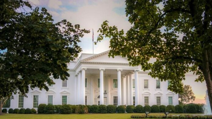 Λευκός Οίκος OR White House, Ηνωμένες Πολιτείες OR USA, Donald Trump OR Ντόναλντ Τραμπ