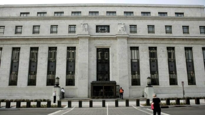 ΗΠΑ: Η Fed μεταθέτει τις μειώσεις επιτοκίων για 2026-2027 Fed OR FOMC OR Federal Reserve
