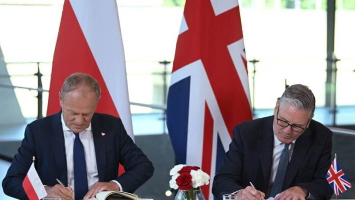 United Kingdom OR Ηνωμένο Βασίλειο OR Πολωνία