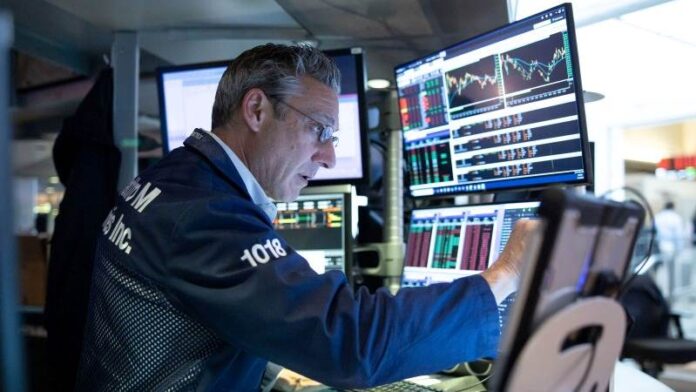ΗΠΑ: Η Wall Street παγώνει ενόψει πιθανής συμφωνίας με το Ιράν Wall Street OR αγορές ΗΠΑ OR Iran OR Ιράν