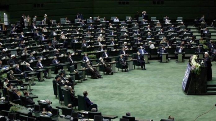 Ιράν: Βουλή προωθεί νομοσχέδιο για κυριαρχία στα Στενά Ορμούζ Ιράν OR Iran, Στενά Ορμούζ OR Hormuz, Αλιρεζά Σαλιμί OR Alireza Salimi