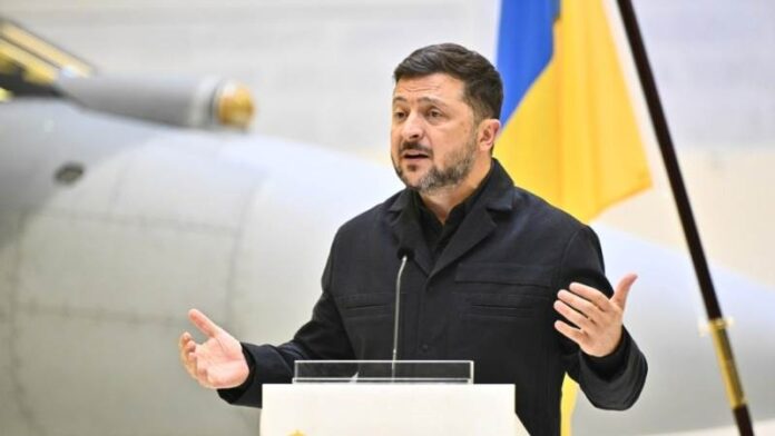 Ο Ζελένσκι επιβεβαιώνει ουκρανικό πλήγμα σε ρωσική πετρελαϊκή μονάδα Βολοντίμιρ Ζελένσκι OR Volodymyr Zelensky Ουκρανία OR Ukraina Ρωσία OR Rosia