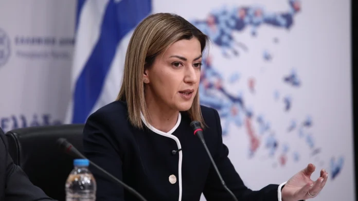 Η Ειρήνη Αγαπηδάκη καθησυχάζει μετά την περιπέτεια υγείας της Η Ειρήνη Αγαπηδάκη καθησυχάζει μετά την περιπέτεια υγείας της