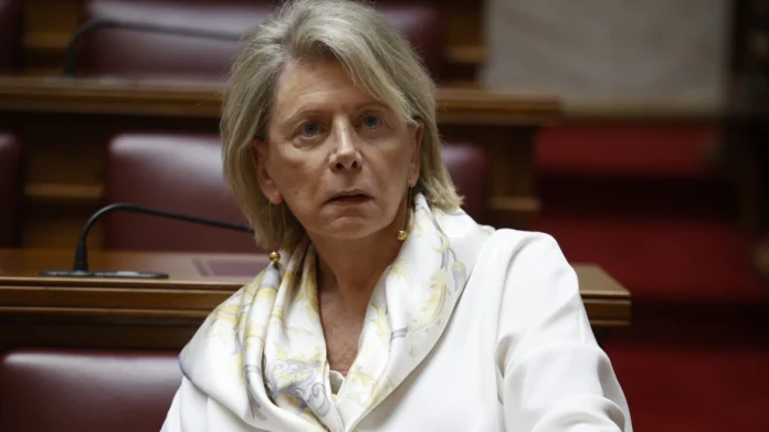 Σφοδρή επίθεση Ακρίτα σε στέλεχος ΠΑΣΟΚ για σχόλιο κατά Τσίπρα Σφοδρή επίθεση Ακρίτα σε στέλεχος ΠΑΣΟΚ για σχόλιο κατά Τσίπρα