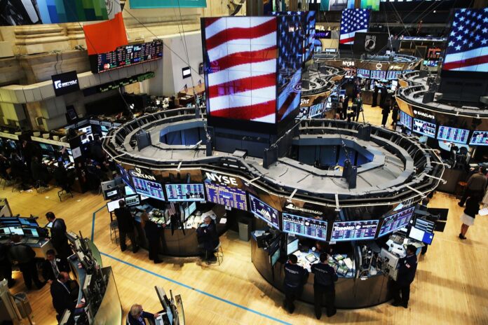 Αγορές: Record highs με «νεύρα» – AI ράλι vs Ιράν risk Αγορές: Record highs με «νεύρα» – AI ράλι vs Ιράν risk