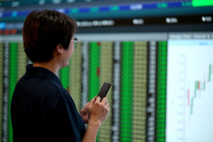 Ημέρα 68 του πολέμου: Ράλι στην Ασία με τον Nikkei 225 πάνω από τις 62.000 μονάδες – Οι αγορές αγνοούν τις απειλές Ντόναλντ Τραμπ Ημέρα 68 του πολέμου: Ράλι στην Ασία με τον Nikkei 225 πάνω από τις 62.000 μονάδες – Οι αγορές αγνοούν τις απειλές Ντόναλντ Τραμπ