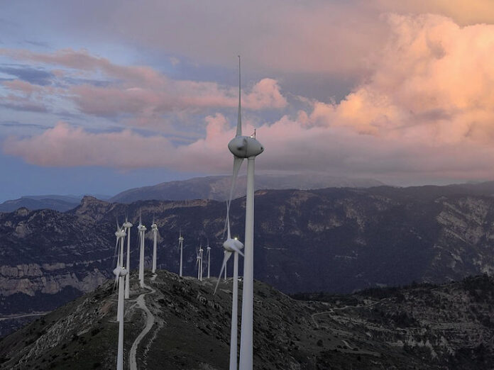 ΕΛΕΤΑΕΝ προειδοποιεί και ζητά αλλαγές για αιολική ενέργεια αιολική ενέργεια