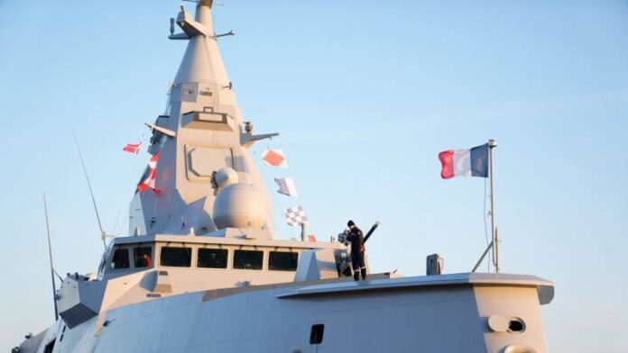 Εμανουέλ Μακρόν OR Emmanuel Macron OR Μακρόν Γαλλία OR Gallia Rosia OR Γαλλία Ρωσία τάνκερ