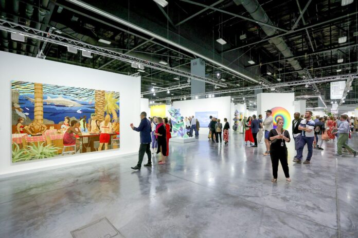 Art Fairs: εκεί όπου πραγματικά κινείται η αγορά τέχνης Art Fairs: εκεί όπου πραγματικά κινείται η αγορά τέχνης