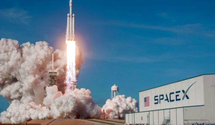ΗΠΑ: Ιστορική δημόσια εγγραφή της SpaceX αναδιαμορφώνει τη Wall Street Elon Musk OR Μασκ SpaceX