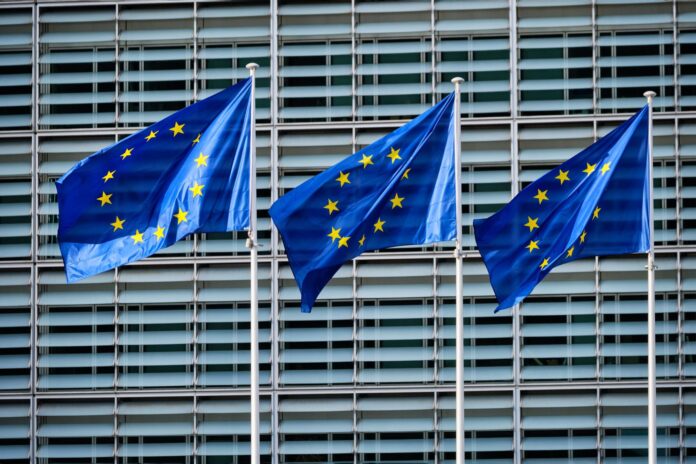Ευρωπαϊκή Επιτροπή OR Κομισιόν Ελλάδα ενέργεια apothikefsi APE yperaktia aiolika ilektrokinisi metaforές