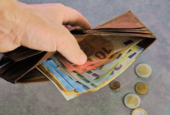 Συντάξεις Ιουλίου καταβάλλονται σε δύο διακριτές φάσεις συντάξεις Ιουλίου