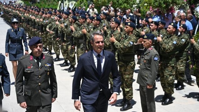 Η πολιτική ηγεσία αποχαιρετά τον Νίκο Ταγαρά στην Κόρινθο Νίκος Ταγαράς, Κυριάκος Μητσοτάκης, Nikos Tagaras, Kyriakos Mitsotakis