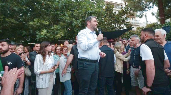 Νίκος Ανδρουλάκης OR Nikos Androulakis, ΠΑΣΟΚ OR PASOK, Μητσοτάκης OR Mitsotakis, Τσίπρας OR Tsipras