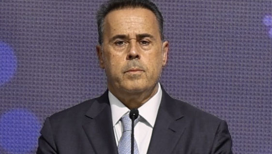 Σταύρος Παπασταύρου OR Stavros Papastavrou, Απάτητα Βουνά OR Apatita Vouna, Χιονοβούνι OR Chionovouni