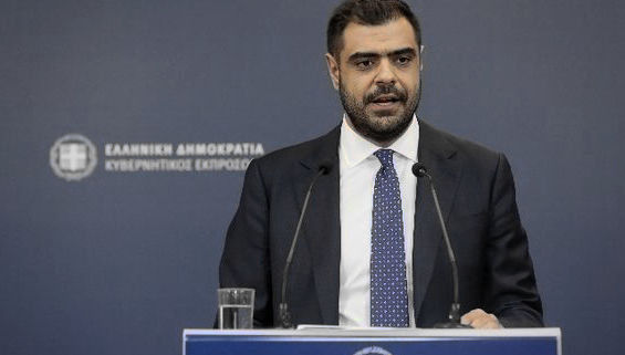 Παύλος Μαρινάκης OR Pavlos Marinakis, Κυριάκος Μητσοτάκης OR Kyriakos Mitsotakis, Αλέξης Τσίπρας OR Alexis Tsipras, ΠΑΣΟΚ OR PASOK