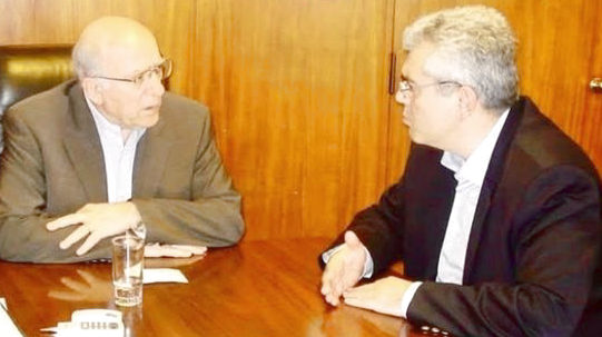 Μάξιμος Χαρακόπουλος τιμά και αποχαιρετά τον Γιώργο Σουφλιά Γιώργος Σουφλιάς OR Giorgos Souflias, Μάξιμος Χαρακόπουλος OR Maximos Charakopoulos