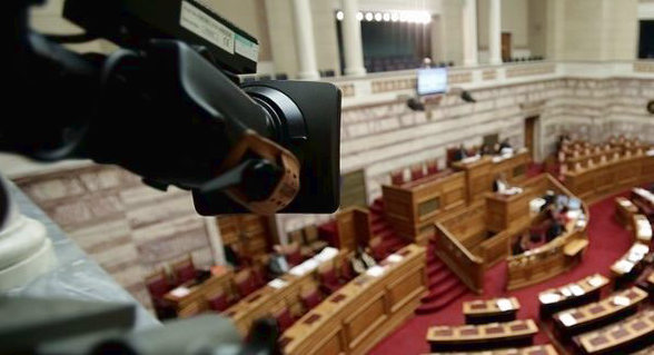 Η κυβέρνηση καταθέτει στη Βουλή εφαρμοστικό νόμο για το Σύμφωνο Μετανάστευσης Μετανάστευση OR Ασύλο OR Βουλή OR Ntomosxedio OR Νομοσχέδιο