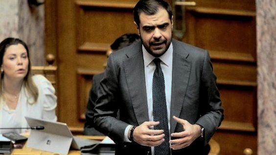 Μαρινάκης αναδεικνύει ρόλο αντιπολίτευσης στις άδειες καναλιών αδειοδοτήσεις περιφερειακών καναλιών