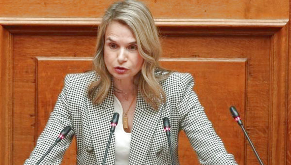 Μιλένα Αποστολάκη καταγγέλλει ανυπαρξία αξιοπιστίας για ιδιωτικό χρέος προστασία πρώτης κατοικίας