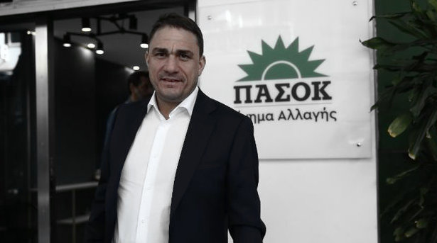 πρωτιά ΠΑΣΟΚ