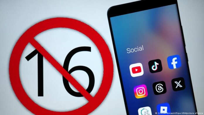 Malaysia OR Μαλαισία social media anilikoi