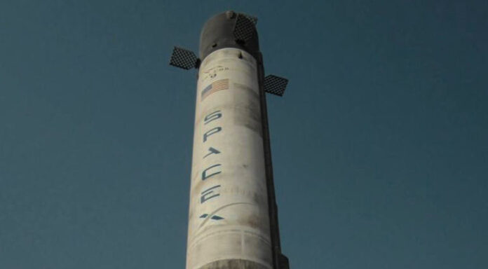 SpaceX χάνει έδαφος στο ταμπλό μετά το ιστορικό ντεμπούτο μετοχή SpaceX