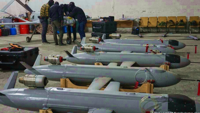 Ουκρανικά drones και βρετανικός έλεγχος σκιάς στόλου πιέζουν τη Μόσχα ουκρανικά drones