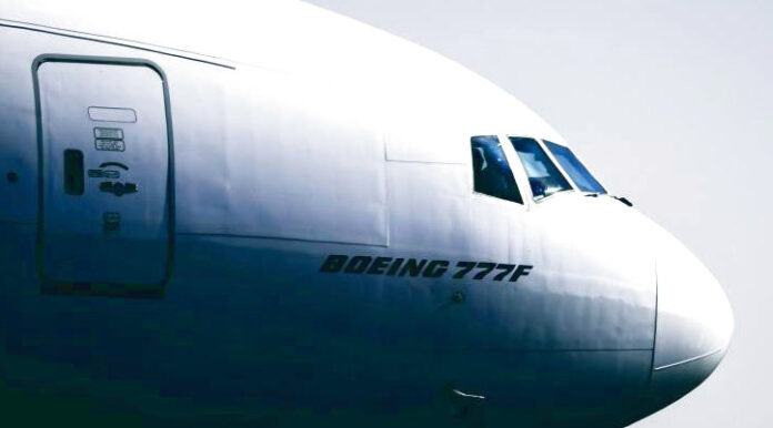ΗΠΑ: Η Boeing αυξάνει παραδόσεις αεροσκαφών και χτίζει νέο βιβλίο παραγγελιών Boeing OR Μπόινγκ