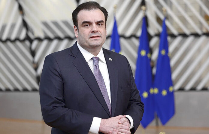 Πιερρακάκης ανακοινώνει έργα ενέργειας 1,5 δισ. και πακέτο χρεών Κυριάκος Πιερρακάκης, ιδιωτικό χρέος, ritra diafygis, exodikastikos, proti katoikia