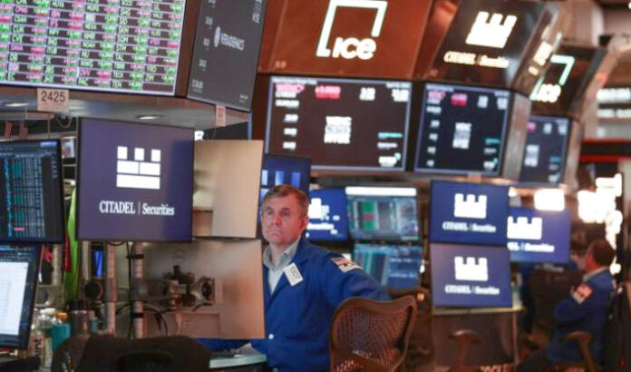 Nasdaq OR Ναζντακ, Federal Reserve OR Φεντ, Αμερικανική αγορά εργασίας, S&P 500, Dow Jones