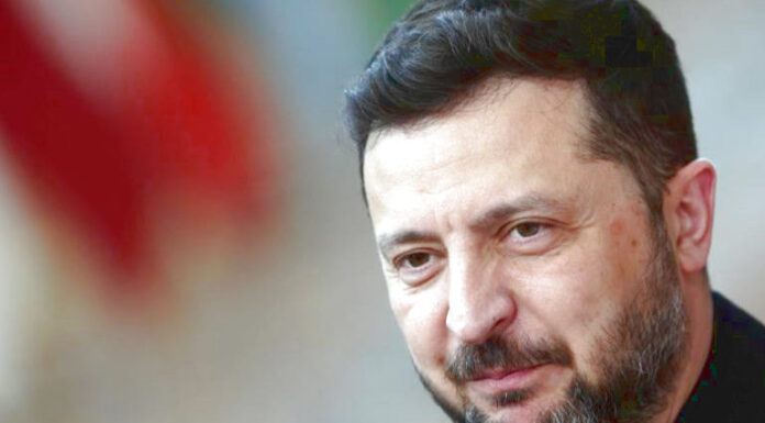 Ο Ζελένσκι προειδοποιεί ότι ο πόλεμος μεταφέρεται στους αιθέρες πόλεμος στους αιθέρες