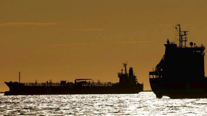 Ιράν προειδοποιεί ότι είναι έτοιμο να πολεμήσει για Χορμούζ Στενό του Χορμούζ
