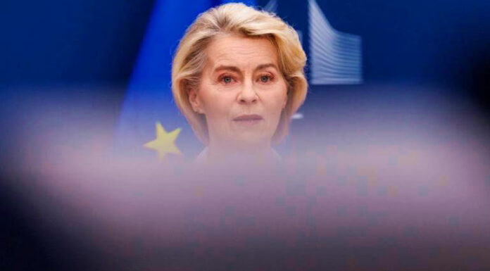 Ηνωμένο Βασίλειο: Φον ντερ Λάιεν και Μπέρναμ υπόσχονται στενότερους δεσμούς στενότεροι δεσμοί ΕΕ Ηνωμένου Βασιλείου