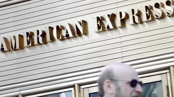 ΗΠΑ: Η American Express αυξάνει έσοδα αλλά απογοητεύει τη Wall Street American Express έσοδα