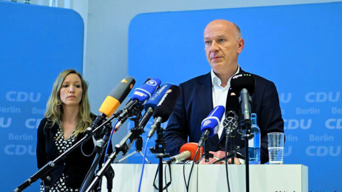 Γερμανία: Πολιτική κρίση στο Βερολίνο μετά την αποχώρηση Βέγκνερ Δήμαρχος Βερολίνου