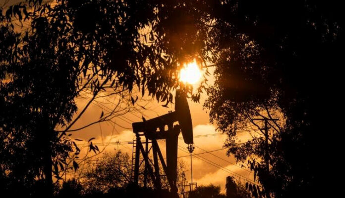 ΗΠΑ: Σταθερές οι ενεργές εξέδρες πετρελαίου, αλλάζει ο παγκόσμιος χάρτης εξέδρες πετρελαίου