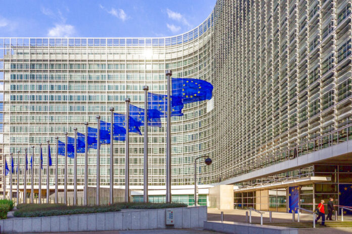 Κομισιόν χτυπά καμπανάκι για φόρους σε εργασία και κατανάλωση φορολογική επιβάρυνση εργασίας